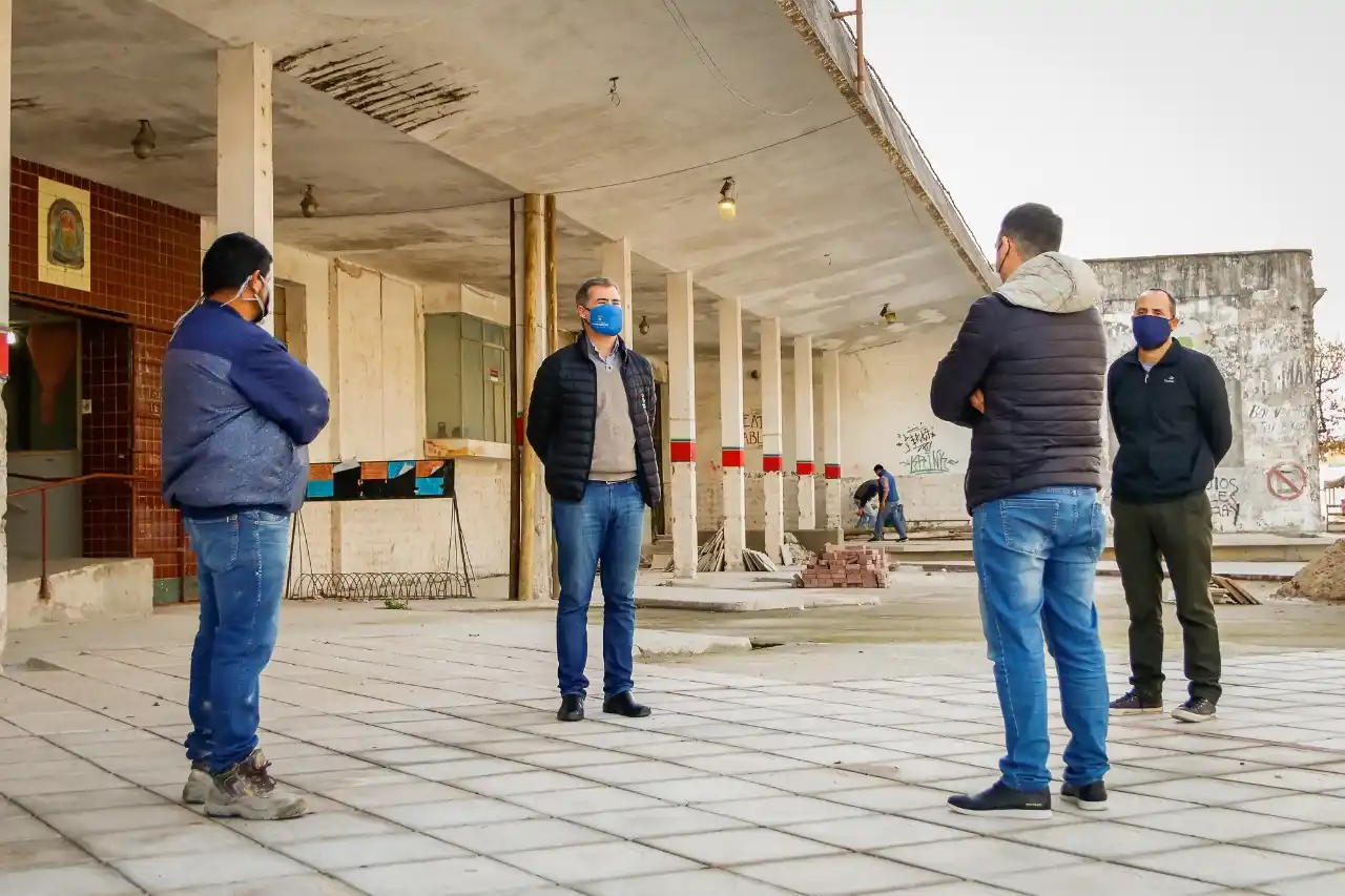 El Intendente recorrió el reinicio de las obras de la Terminal Vieja