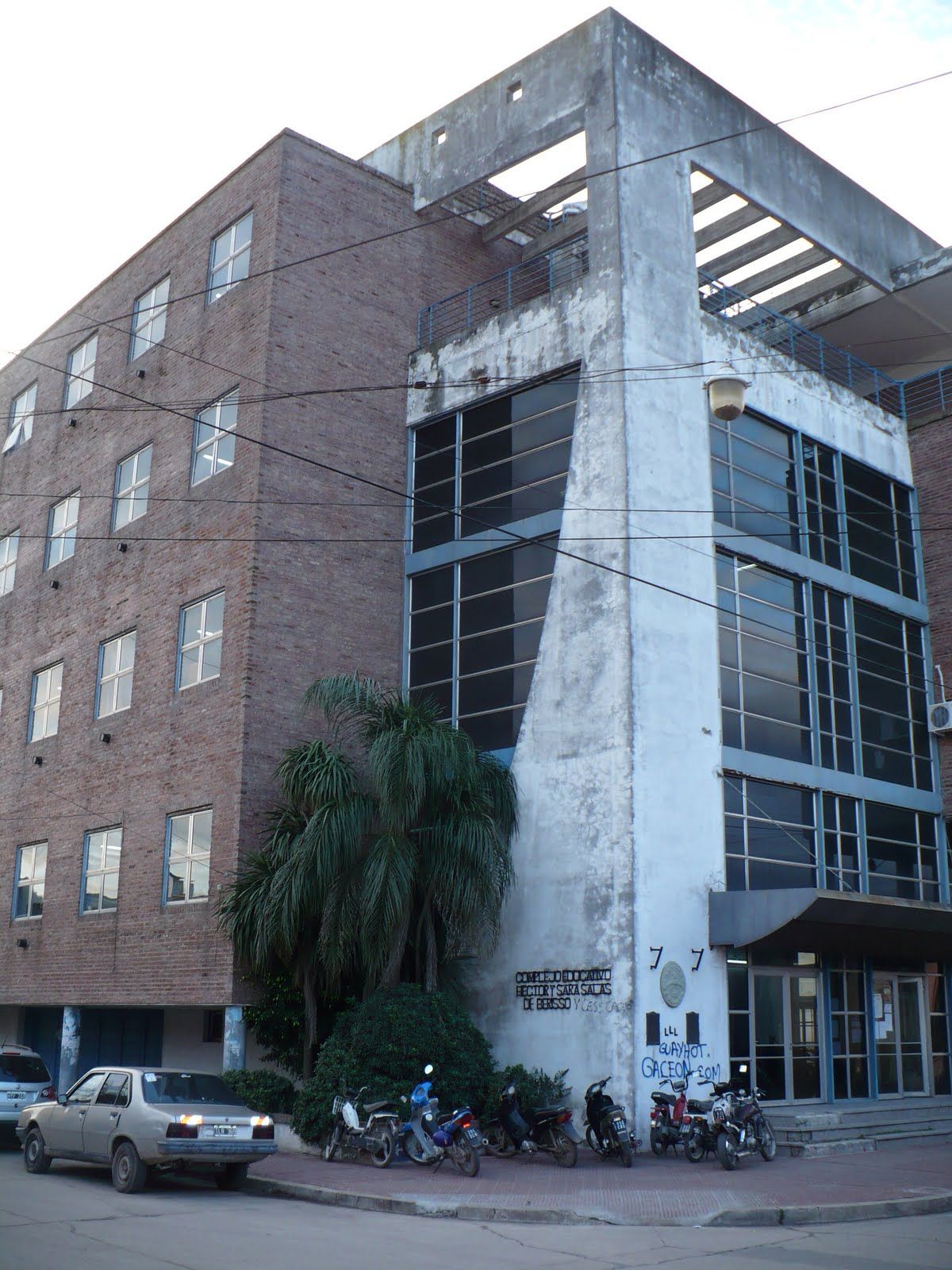 Se realizó un paro estudiantil en el Leloir