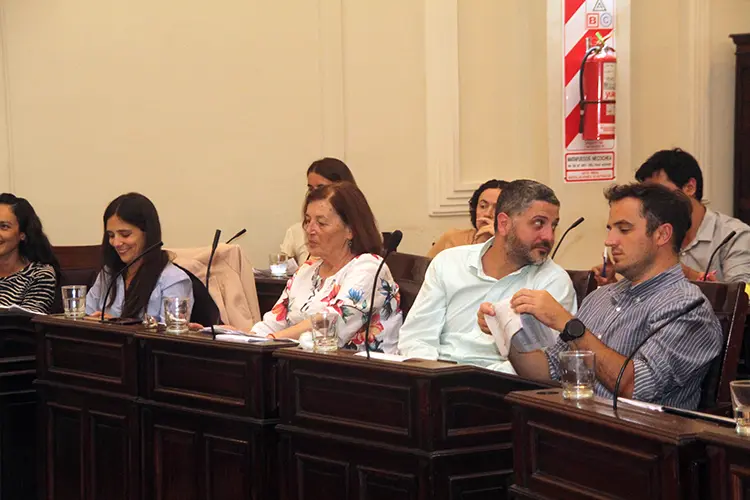 El domingo se vota la renovación de diez bancas del Concejo