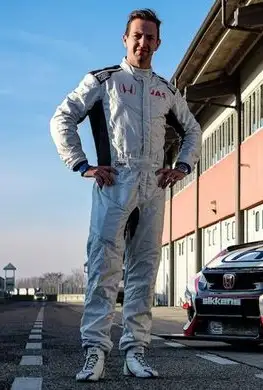 Néstor Girolami.