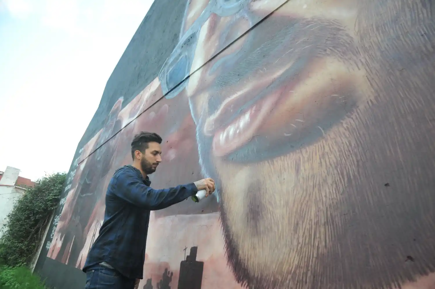 Macri felicitó a “Niño de Cobre” por sus murales