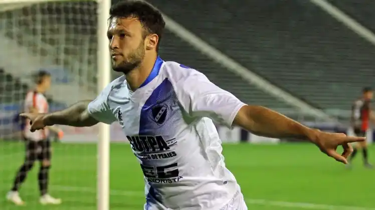 Susvielles en su primer paso por Alvarado