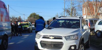 Venado Tuerto: dos mujeres hospitalizadas por choque entre moto y auto