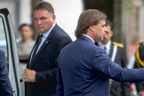 Interpol pidió la captura internacional de los rusos acusados en el caso de pasaportes falsos