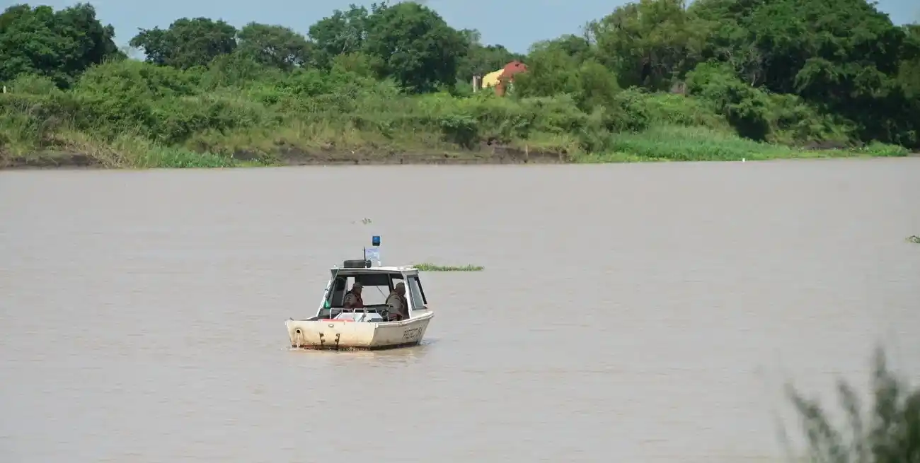 Tras días de búsqueda, hallaron el cadáver del adolescente que cayó al río Santa Fe