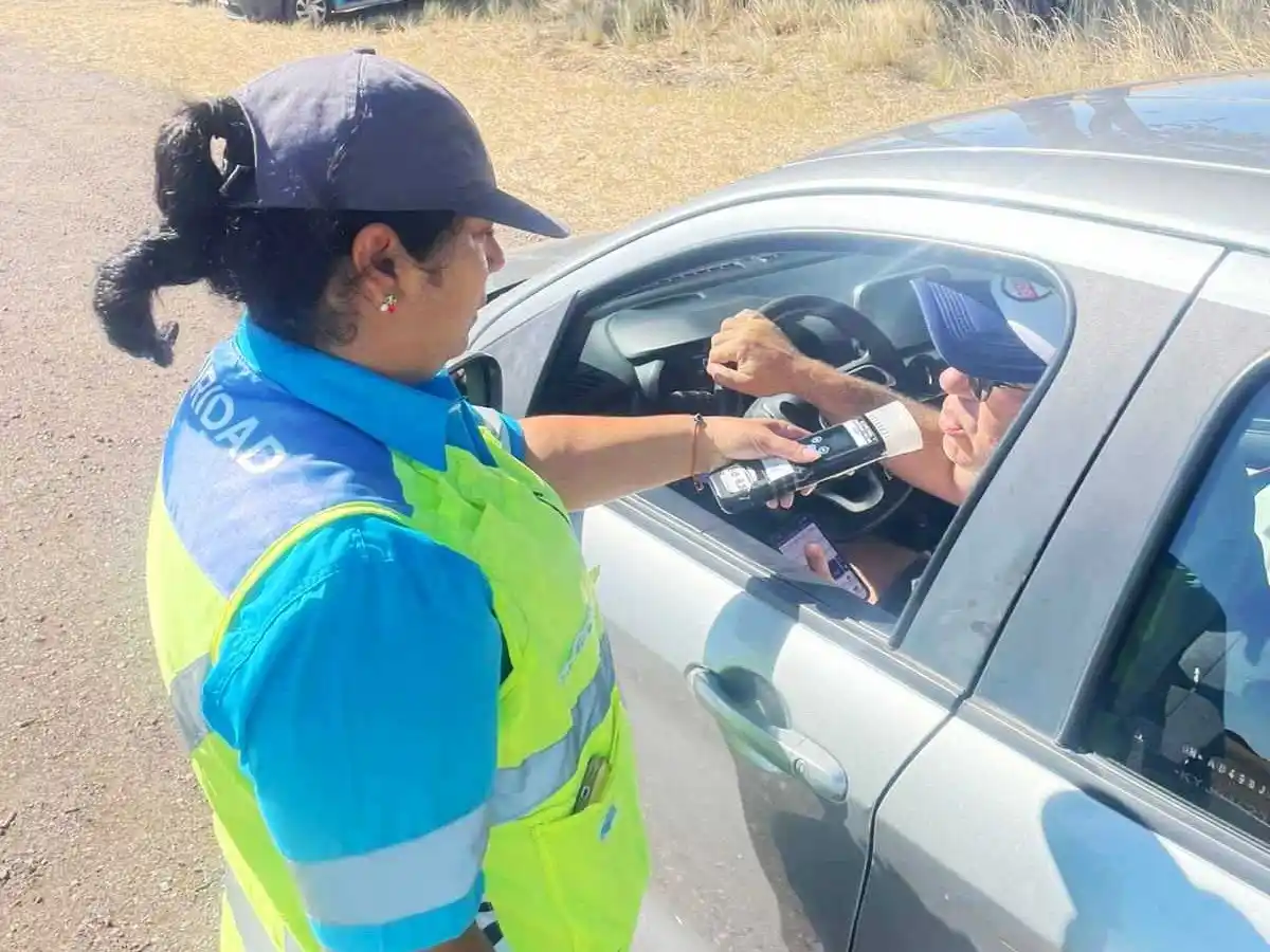 Casi mil conductores alcoholizados sancionados en 
las rutas del país en la primera quincena de enero