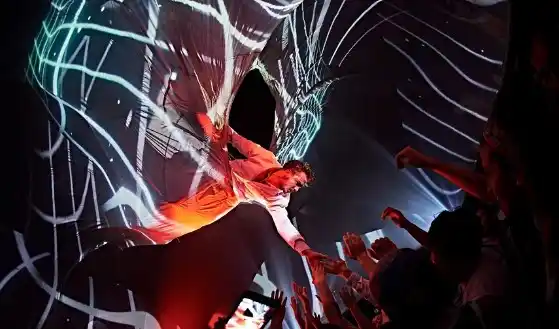 Últimas entradas para ver Fuerza Bruta Wayra en la Estación Belgrano de Santa Fe