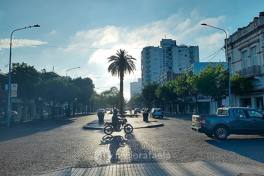 Viernes ultra primaveral en Rafaela con algo de nubes y una máxima de 27°