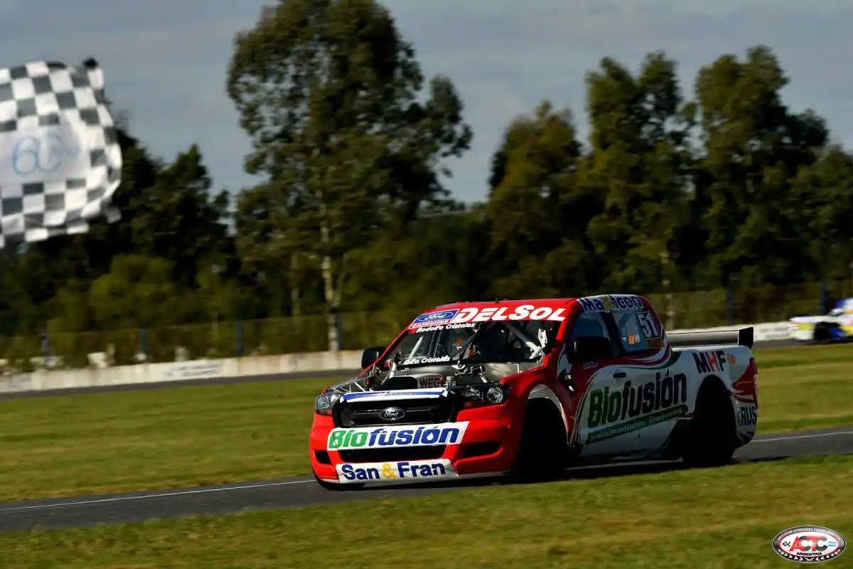 La segunda fecha del TC Pick Up fue para el debutante Gianini