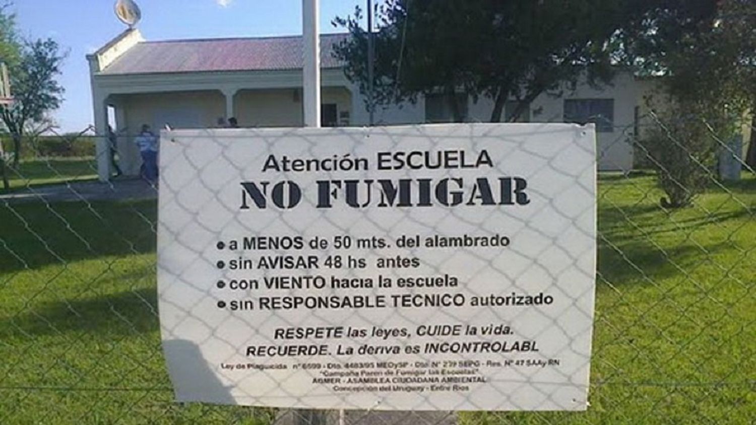 Se presentó un amparo colectivo ambiental contra el decreto que regula las fumigaciones