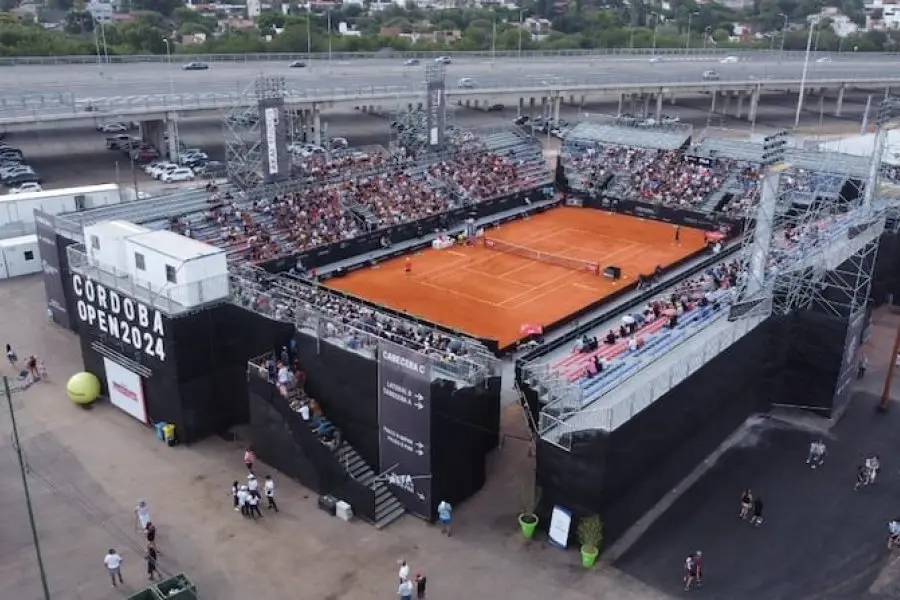 Córdoba Open: apareció un video porno en una pantalla gigante