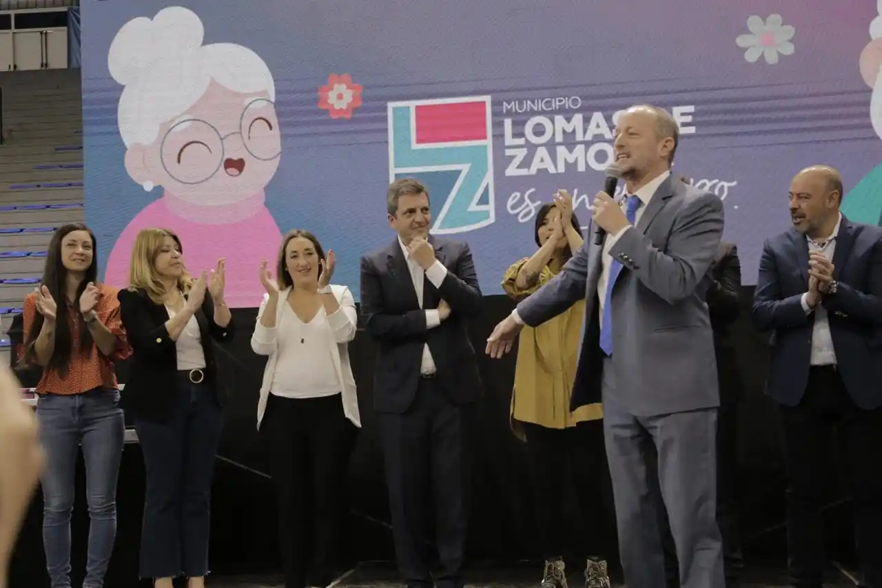 Insaurralde y Massa en Lomas: Ministro de Economía se compromete a que ingresos de jubilados le ganen a la inflación