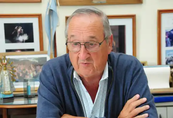 El Ejecutivo volvió a aumentar los salarios del personal político