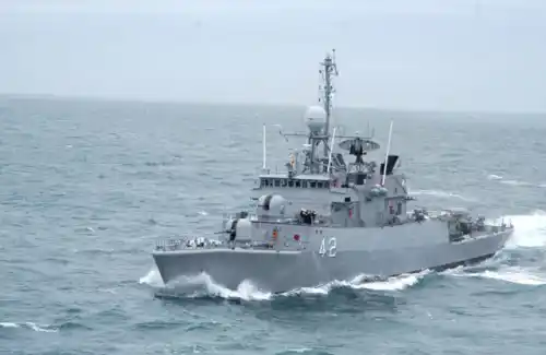 Tunante II: Argentina continúa la búsqueda con una corbeta y un avión Hércules