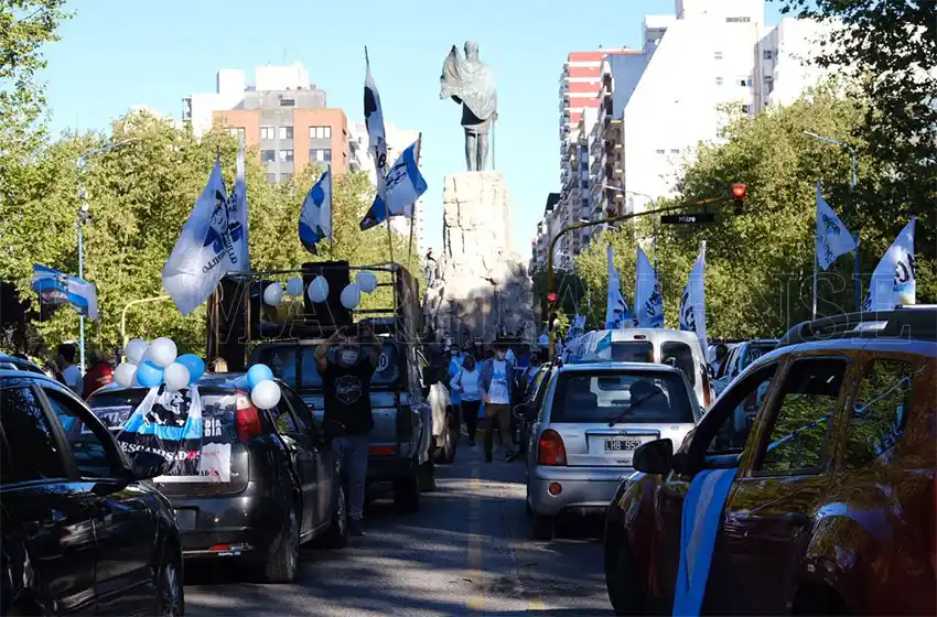 Las organizaciones vinculadas al Gobierno manejan planes de trabajo del Ministerio de Desarrollo Social por $82 mil millones
