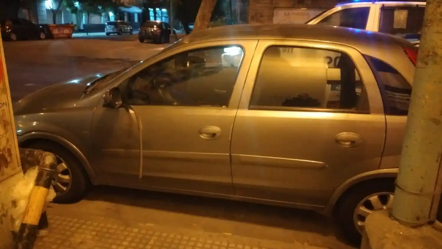 Poseía procesos penales por robo en grado de tentativa (2), desobediencia e infracción al Decreto Ley 8031/73.