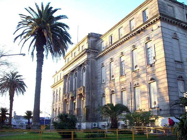El hombre baleado y apuñalado no puede brindar su testimonio