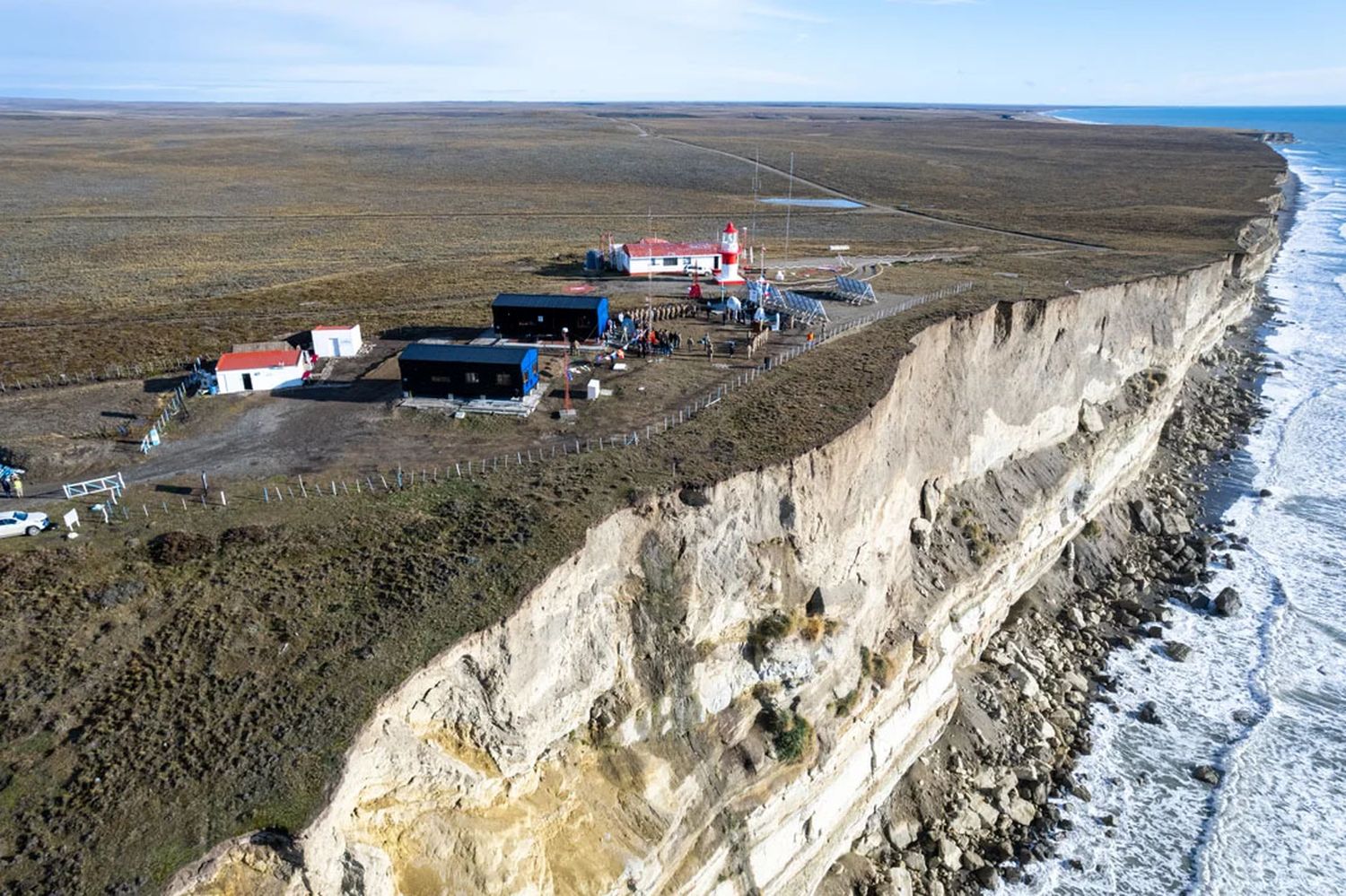 El Gobierno retirará los paneles de territorio chileno tras las críticas de Boric