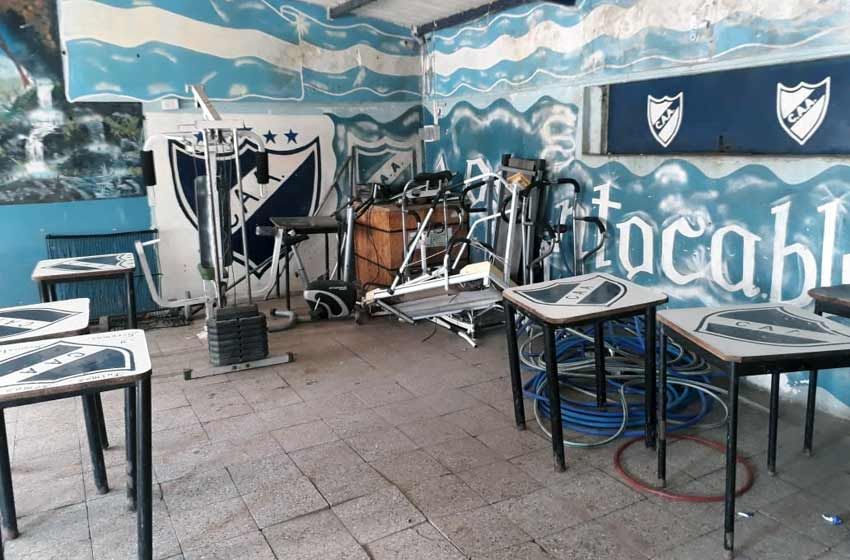 Uno más y van: robos y destrozos volvieron a golpear al club Argentino de Rosario
