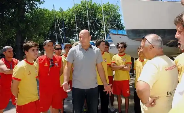 Martiniano Molina presentó nuevas lanchas de patrullaje en Quilmes