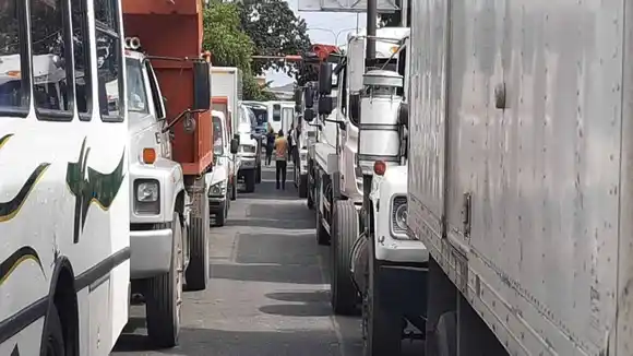 ¡EL MARTIRIO DE LOS PRODUCTORES! La cultura de la matraca amenaza la distribución de alimentos en Venezuela