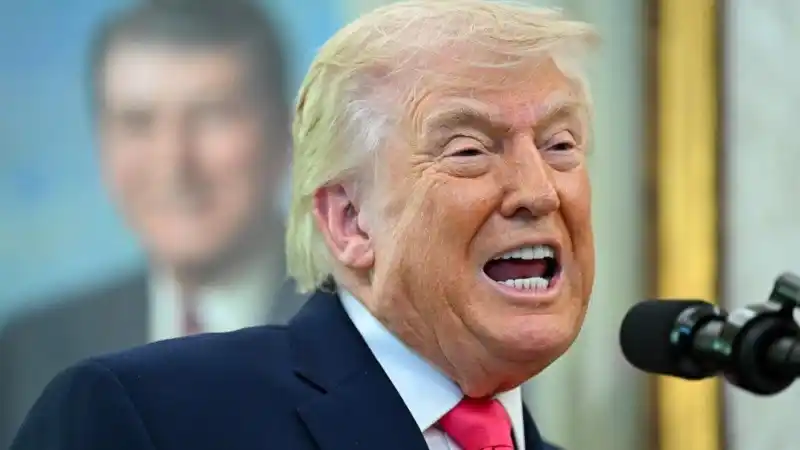 "Bueno, sí dijeron eso, pero no sé si fueron solo ellos. Creo que mucha gente está diciendo eso"