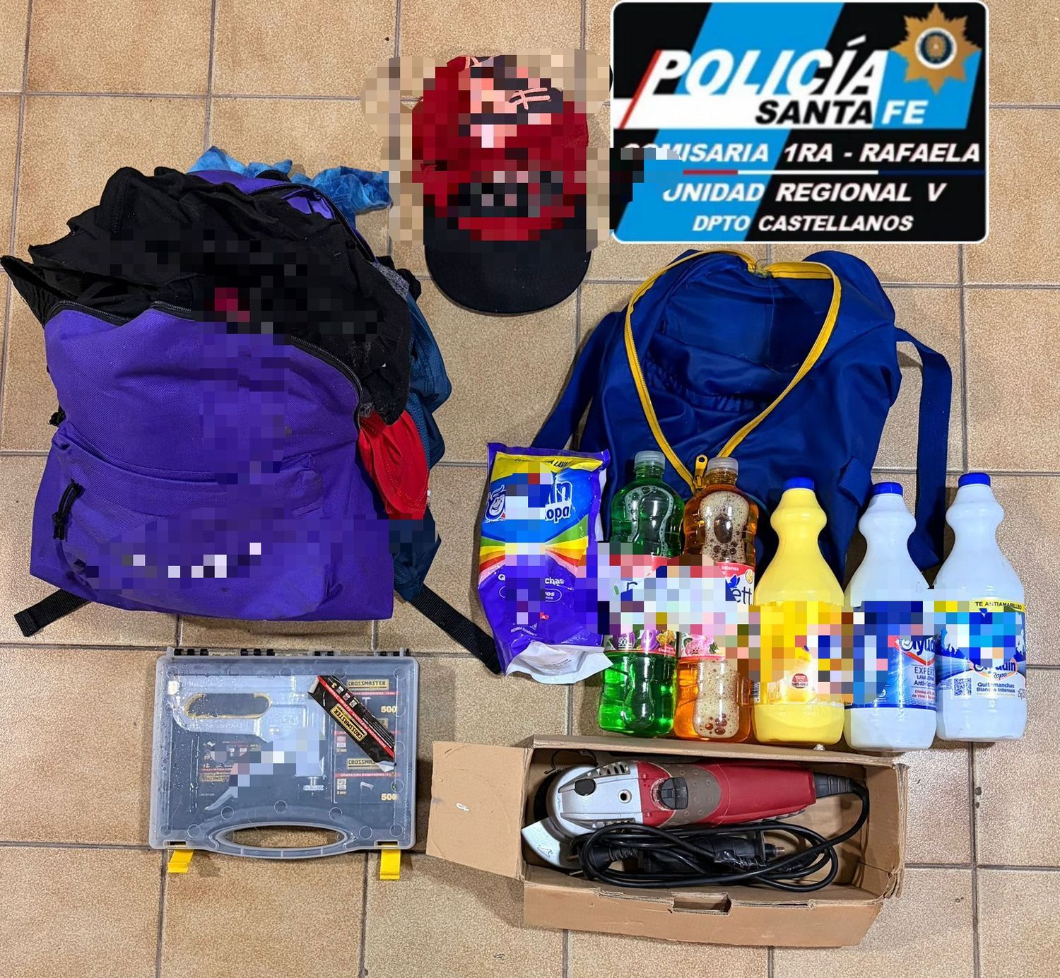 Forzó una abertura, robó herramientas y fue atrapado unos minutos después