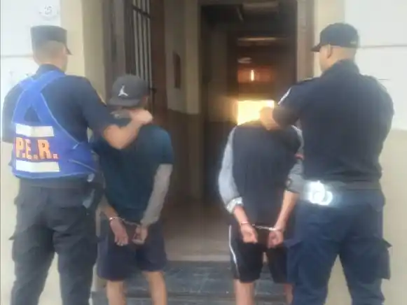 Dos hechos policiales en Victoria: un detenido por hurto y otro por desorden en la vía pública