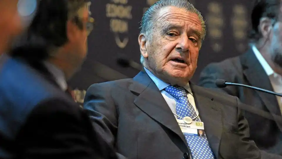 Causa de los cuadernos: Allanaron la casa y las oficinas de las empresas de Eurnekian