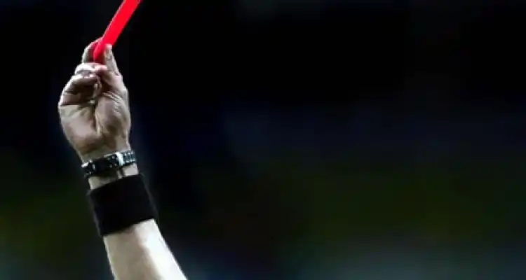 Fútbol: Árbitros designados para la novena fecha