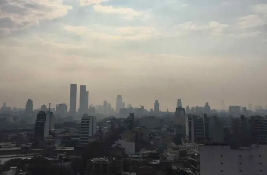 El humo por los incendios en las islas llegó a Buenos Aires