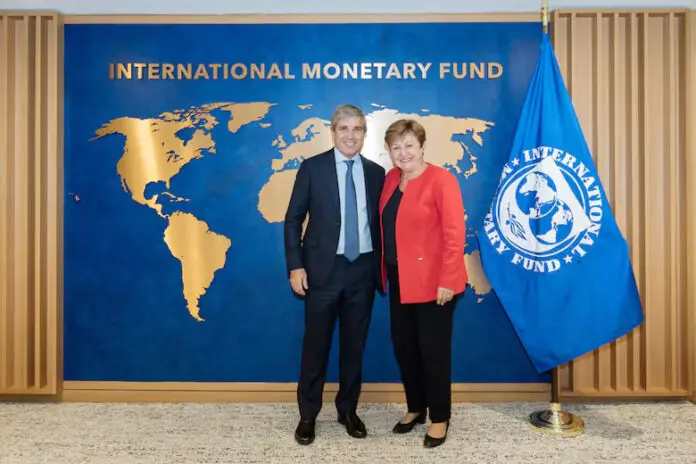 Caputo con Kristalina Georgieva, la titular del FMI
