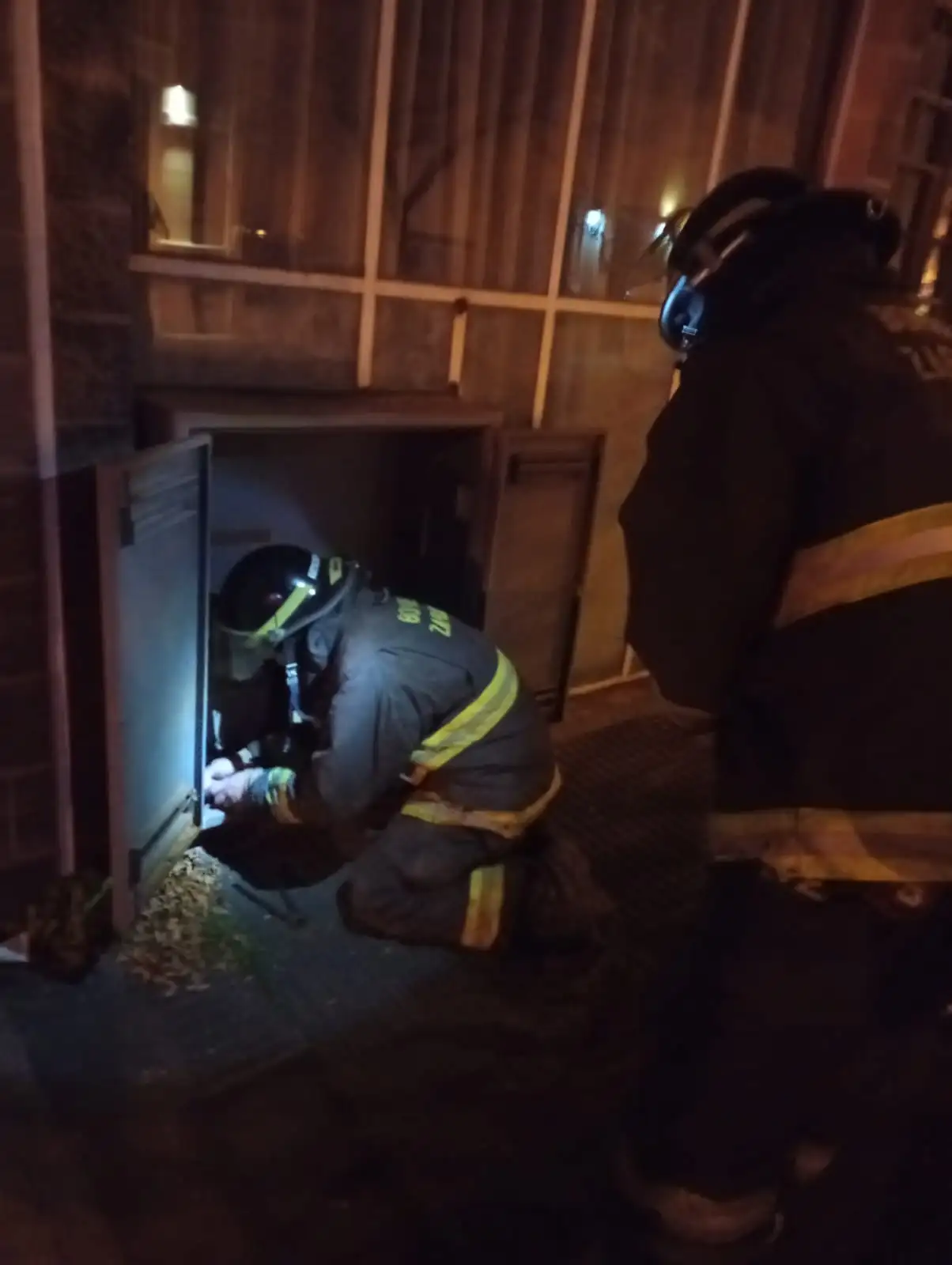 Bomberos trabajaron por una fuga de gas en calle Necochea - 2