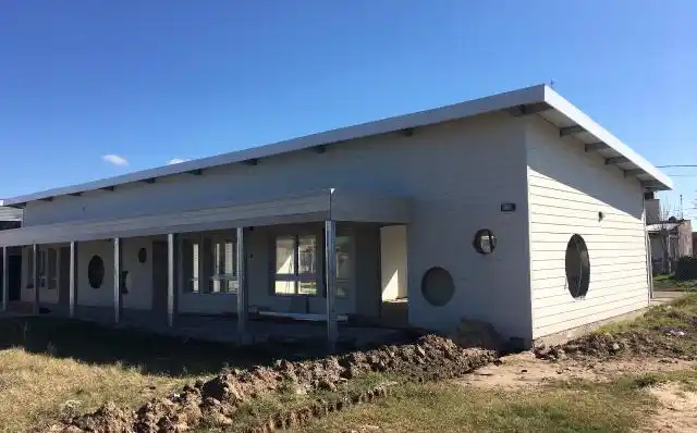 Aseguran que las obras de los Jardines de Infantes están paralizadas
