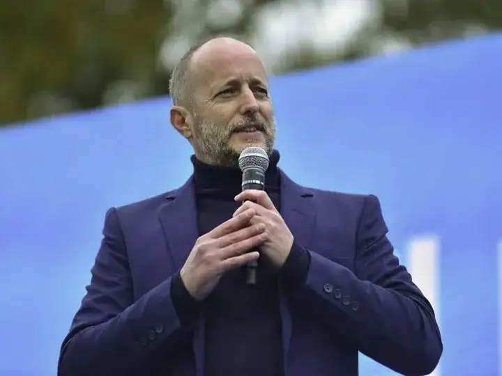 Piden la detención de Martín Insaurralde por presunto enriquecimiento ilícito y lavado de dinero