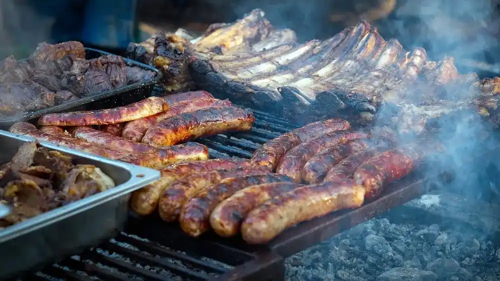 El asado, esa pasión argentina. (Agencia Xinhua)