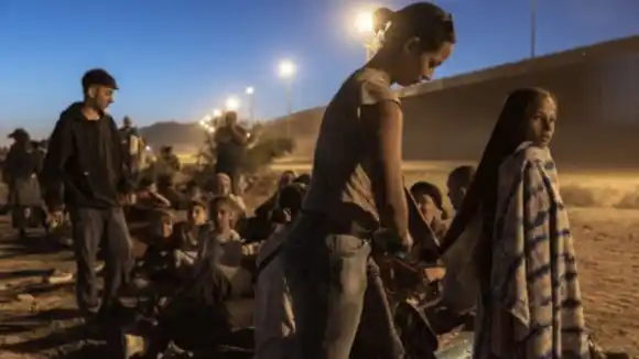 Miles de venezolanos se entregan en la frontera de EE.UU.: ENTRE EL ASILO Y LA DEPORTACIÓN