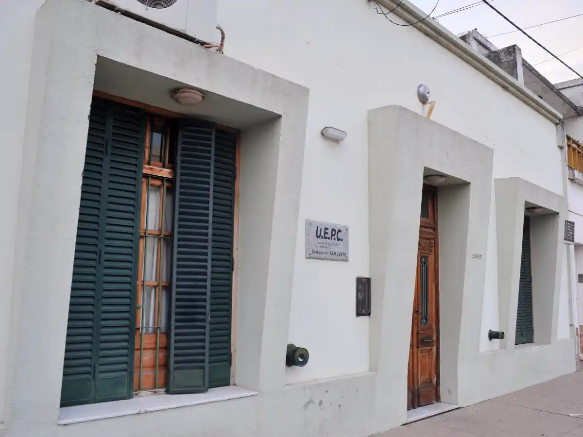 Gremios docentes se oponen a la  Ley de Regímenes de Garantías Mínimas