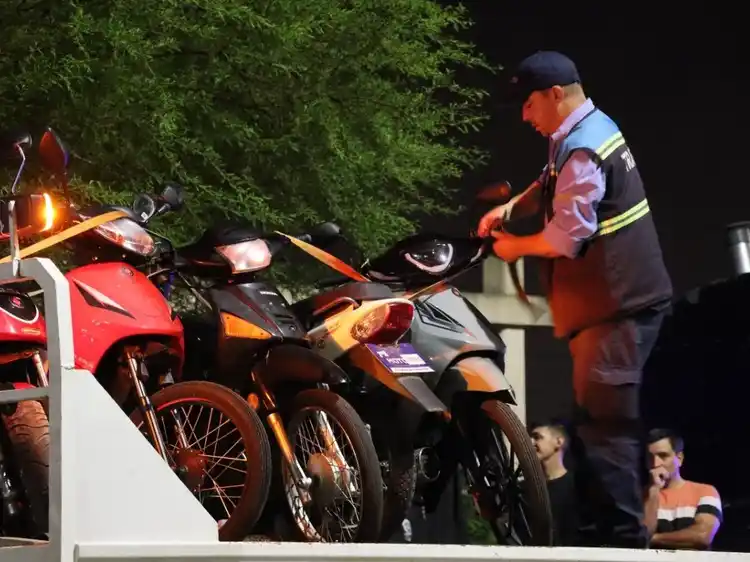 Readecuarán la ordenanza que regula en qué motos pueden circular los jóvenes de 16 años