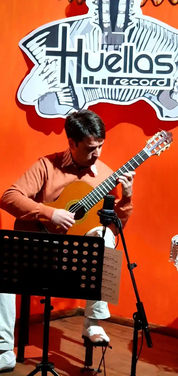 Excelente presentación del concertista Cristian López Aimar