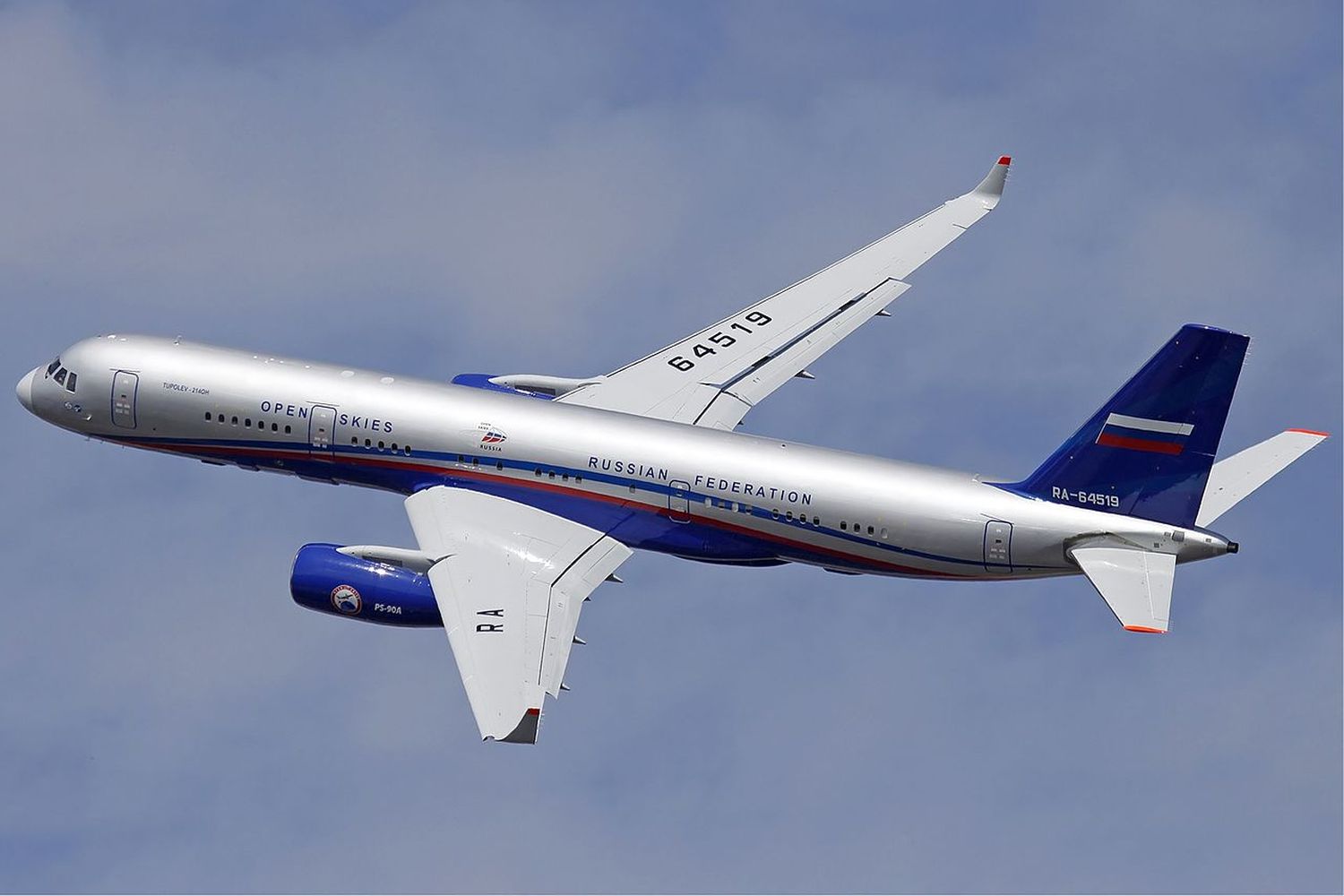 El plan ruso para modernizar el Tupolev Tu-214 prevé reducir la tripulación de vuelo