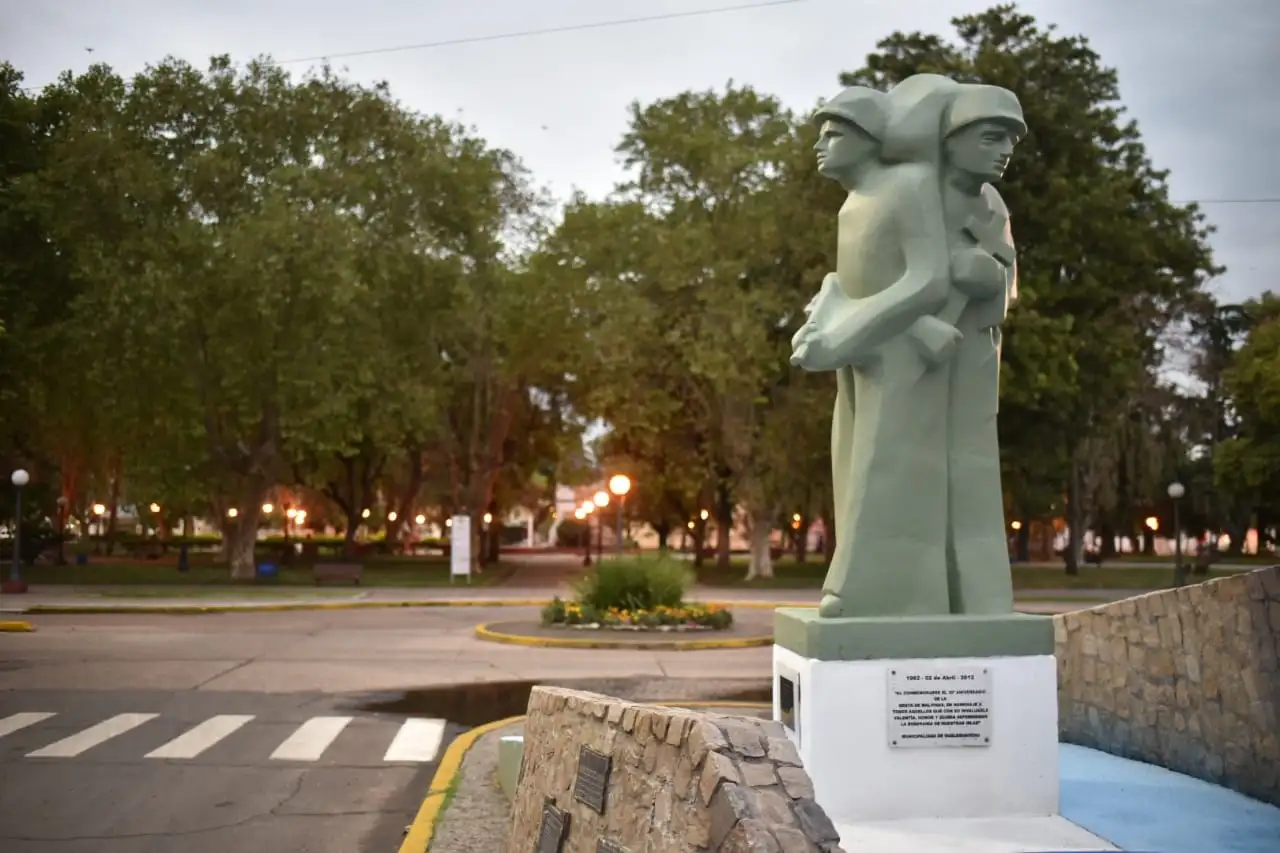2 de abril: Una fecha cargada de entrega y patriotismo