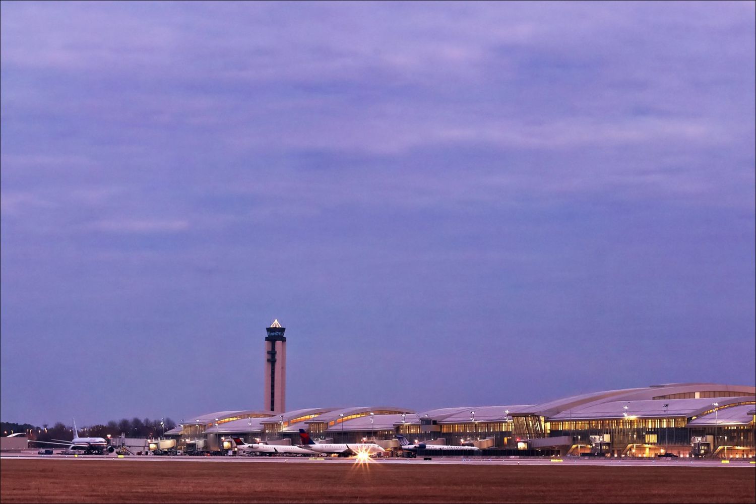 Aeropuerto de Raleigh-Durham: más vuelos y conexiones en su mapa de rutas