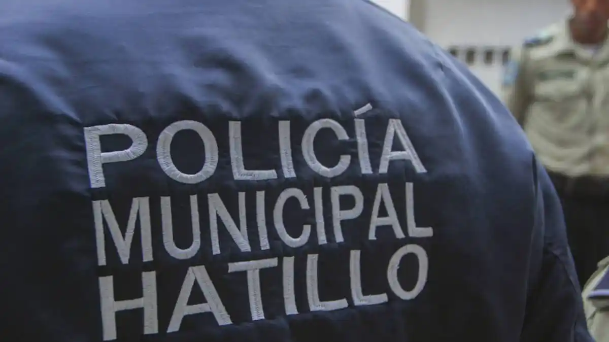 Una pareja asesinó de múltiples puñaladas a un sexagenario dentro de su apartamento en Los Naranjos