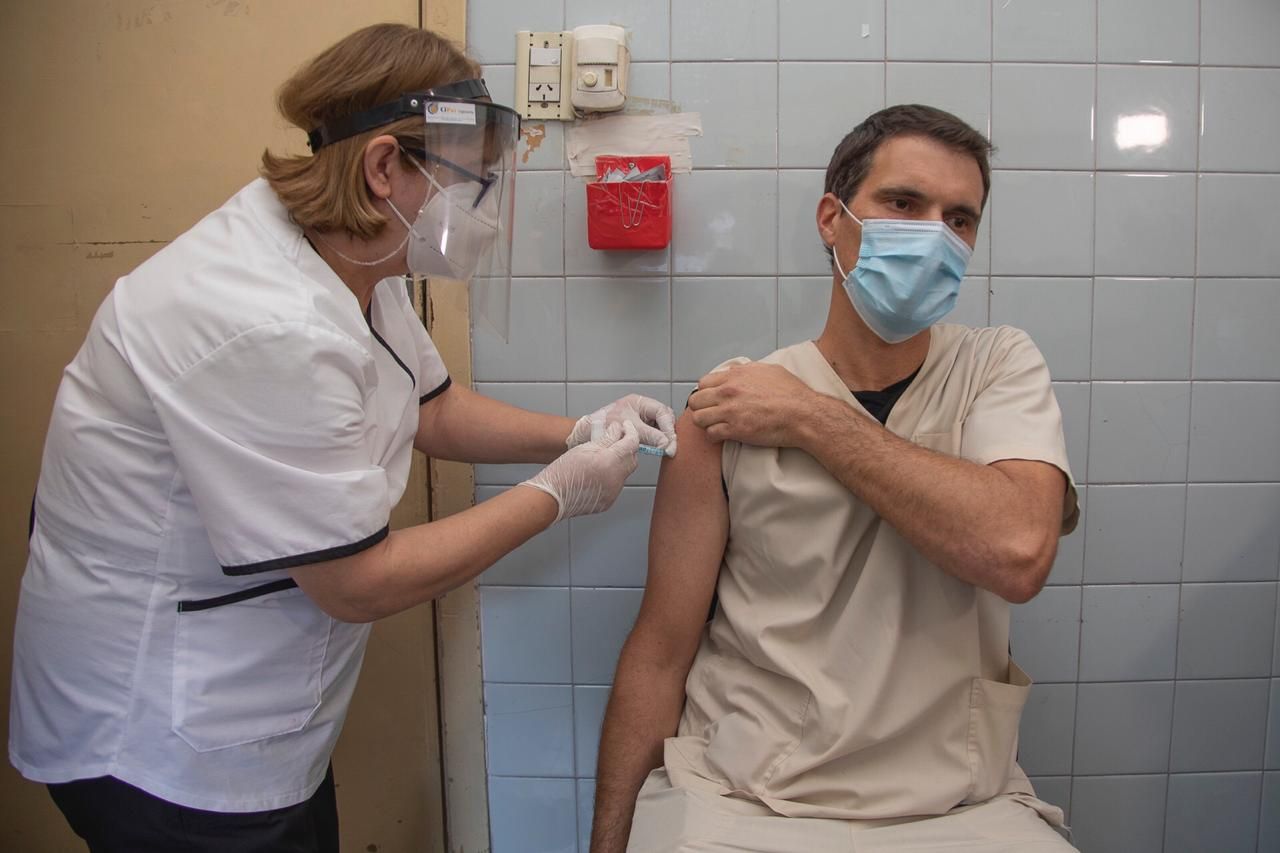 Comenzó el plan nacional de vacunación contra el coronavirus