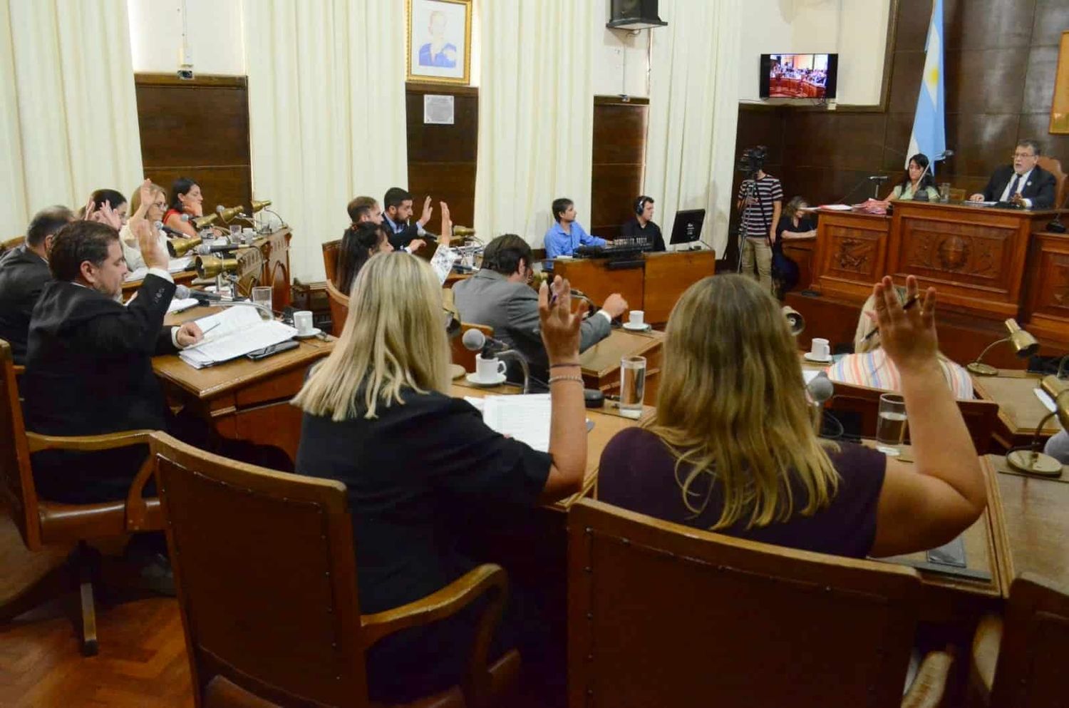 En Concordia prohibieron la actividad de “trapitos”, cuidacohes y malabaristas