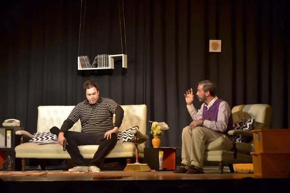 “El hombre de los lobos”, una obra de teatro que invita a reflexionar