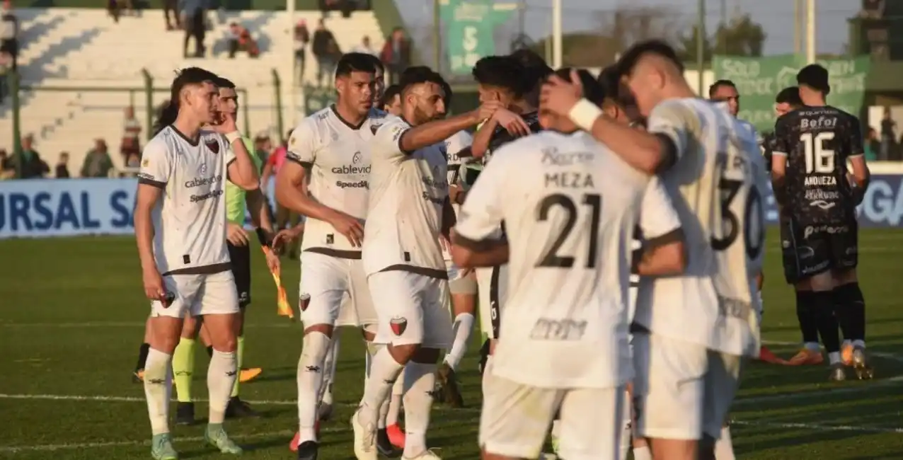 Colón le ganó 3 a 1 a Sarmiento de Junín