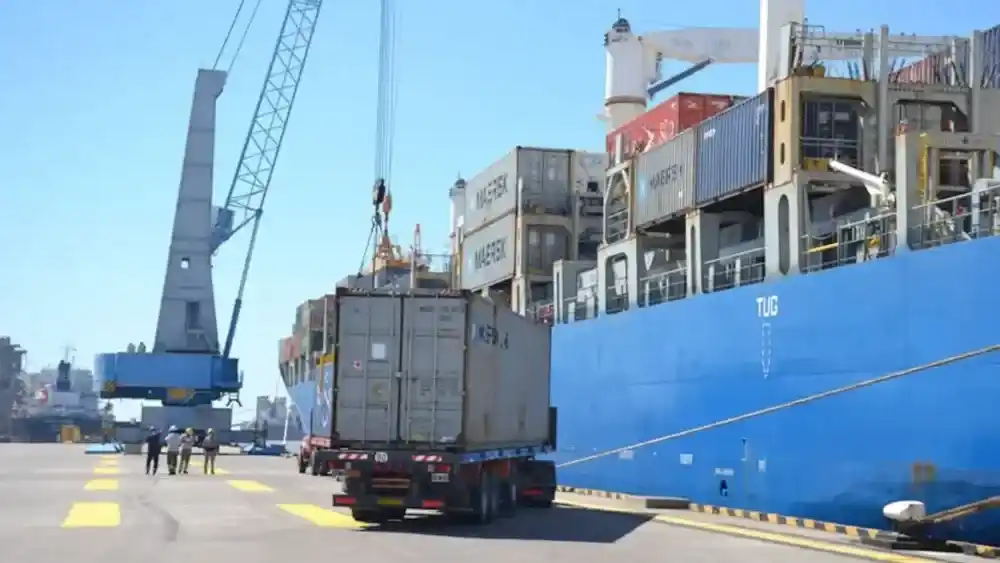 Ya se registran más de 400 camiones demorados o varados en las inmediaciones del puerto de Bahía Blanca.