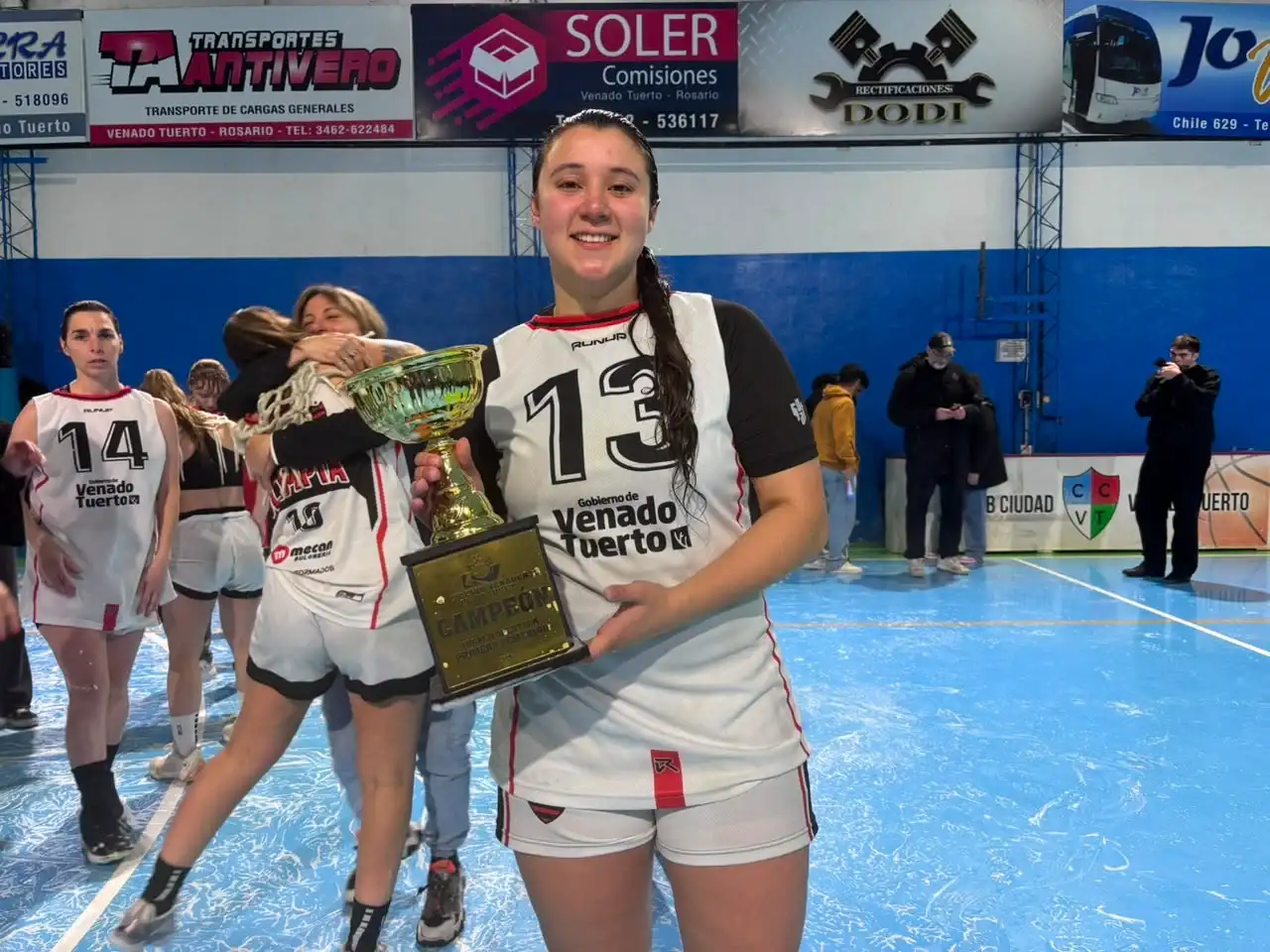 Olimpia campeón primera femenina - 10
